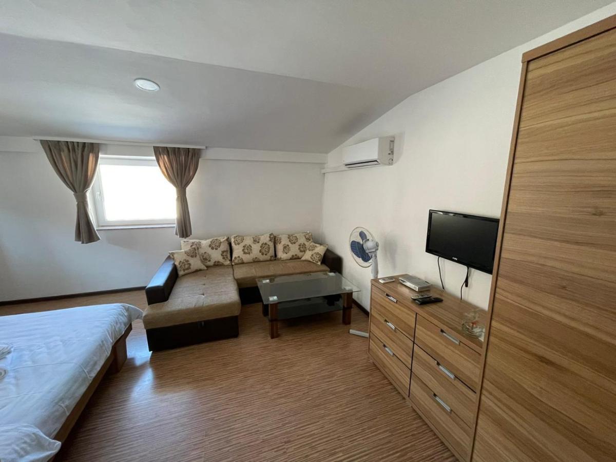 Motel "Kula" كازين المظهر الخارجي الصورة